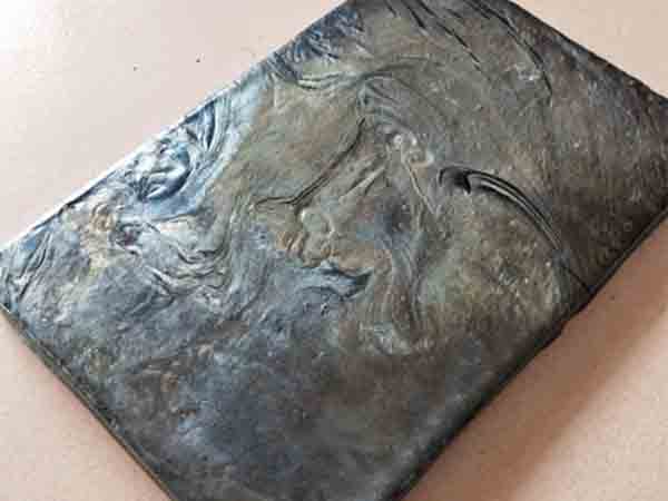 鑄石板需要清理嗎？怎么做？