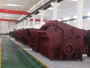 反擊式破碎機(jī)的破碎原理、結(jié)構(gòu)特點及應(yīng)用