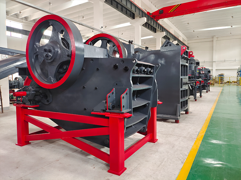 颚式破碎机正确的运行方式和禁止返料的方案 - 物料返料解决方案（images 1）